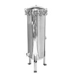 As carcaças multi cartuchos são construídas em aço inox 304. Resistentes e com alta durabilidade, são muito utilizadas em pontos de entrada, pontos de uso e como pré-filtro de equipamentos. As carcaças inox são ideais para aplicações industriais, casas, prédios, condomínios, hotéis, pousadas, escolas e locais que necessitem de altas vazões.